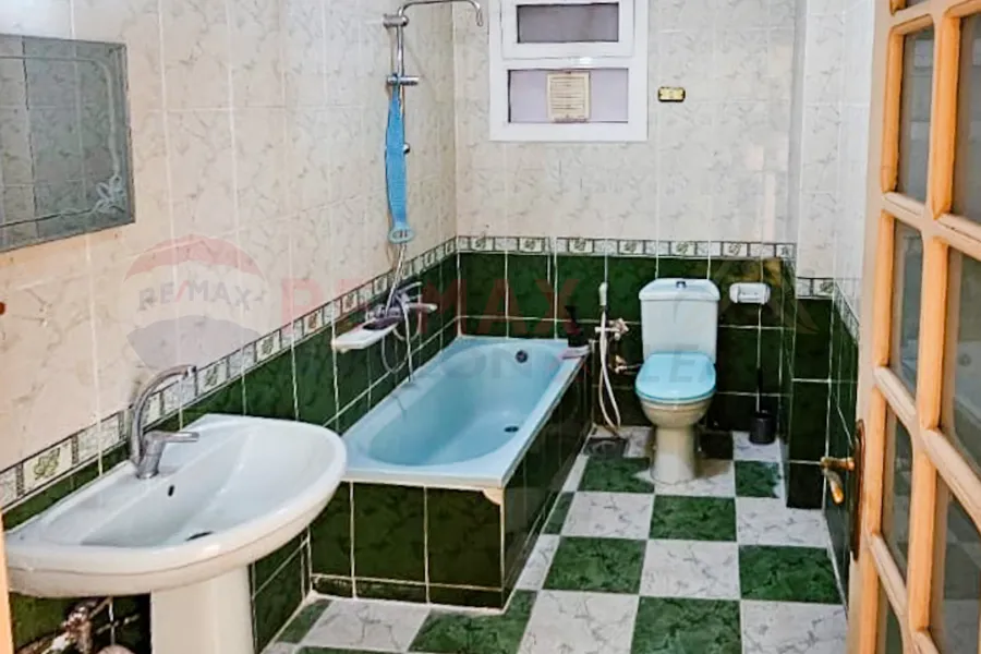 Apartment for sale 146 m Sidi Bishr (steps from Al-Issawi)