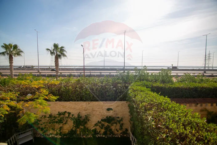 Town house villa for sale 205 m King Mariout (Alex west)