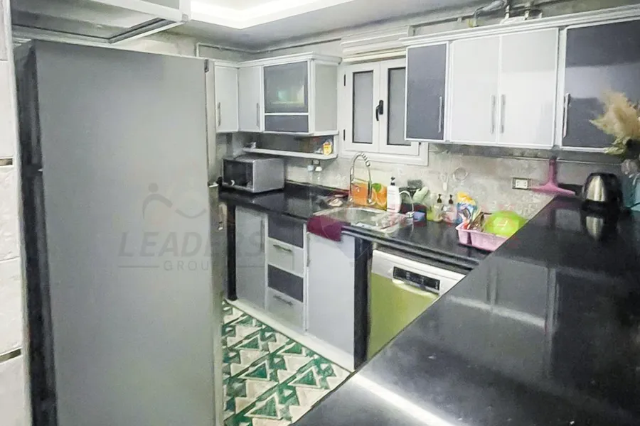 Furnished apartment for rent 100 m Smouha (in front of Zahran Mall)