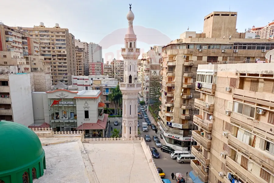 شقة للبيع 150 م زيزينيا (شارع أبو قير)