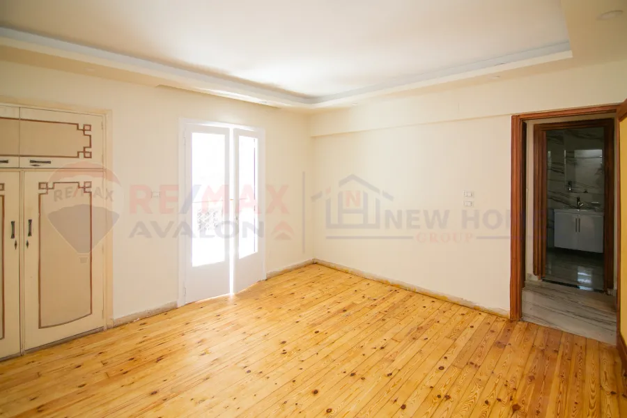 Apartment for sale 200 m Louran (Shaarawy St.)