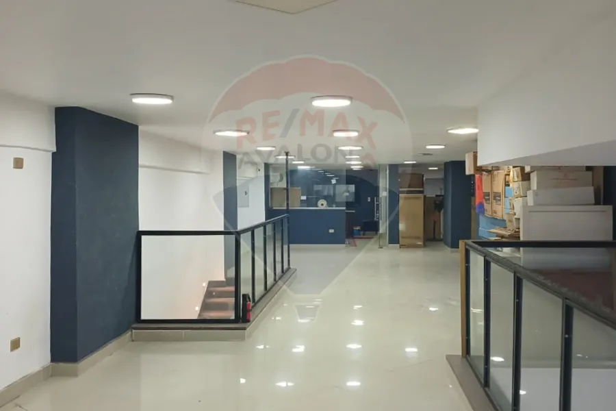 محل + صندرة للبيع 405 م الإبراهيميه (ش بور سعيد)