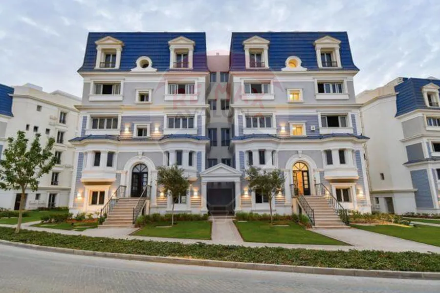 Vilaa For Sale 220 m Mostakbal City (Mountain View)