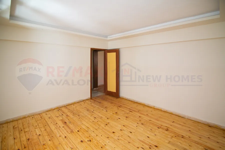 Apartment for sale 200 m Louran (Shaarawy St.)