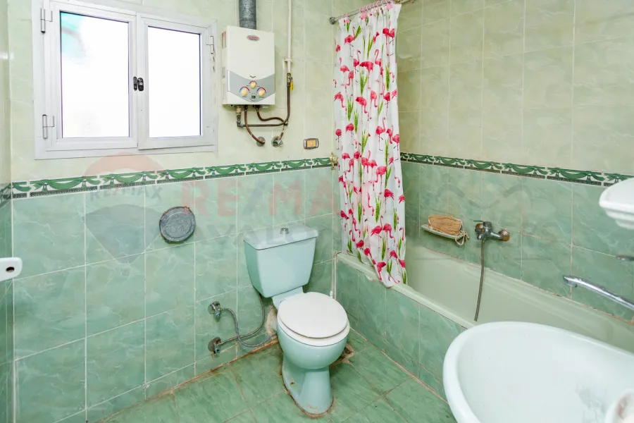 Apartment for sale 186 m Sporting (off Abu Qir St.)