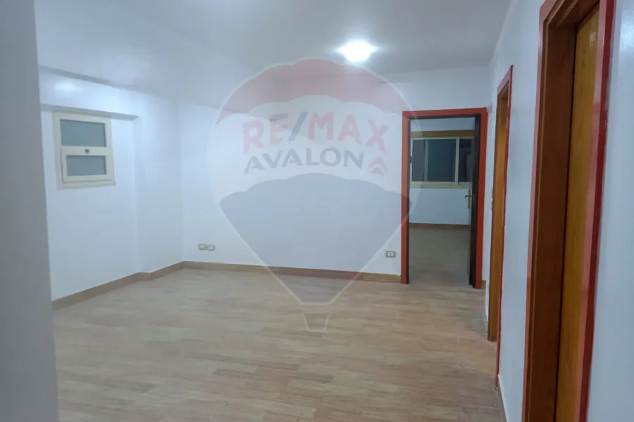 Apartment for sale 315 m Roushdy (branched from Abu Qir st.)