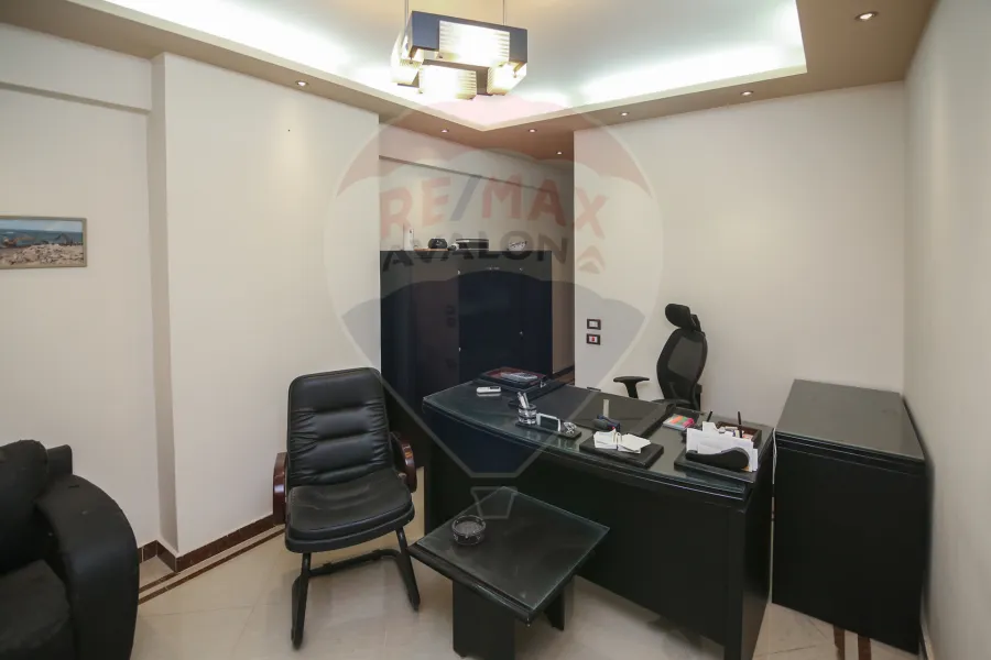Administrative headquarters for sale 85 m Sporting (Delta Street)