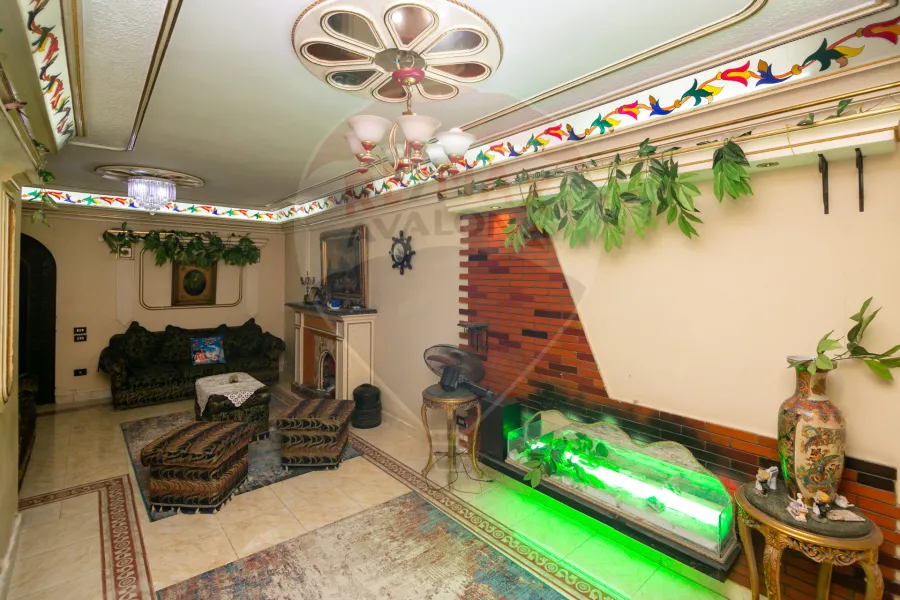 Apartment for sale 250 m Al-Sa&amp;#039;aa (Awlyaa elrahman st.)