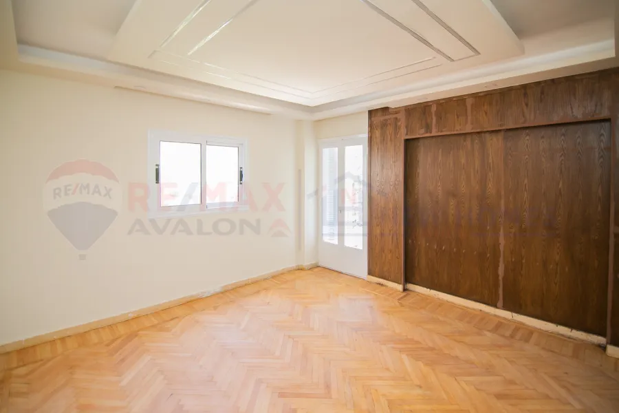 Apartment for sale 200 m Louran (Shaarawy St.)