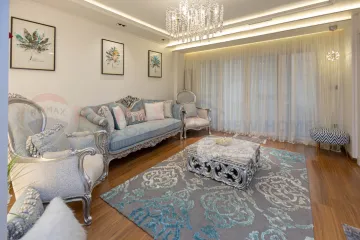 شقة للبيع 220 م رشدي ( بالقرب من شارع سوريا )