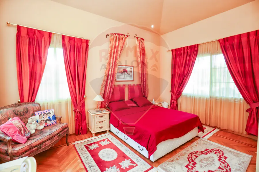 villa for sale 3,000 m King Mariout (Qusor area)