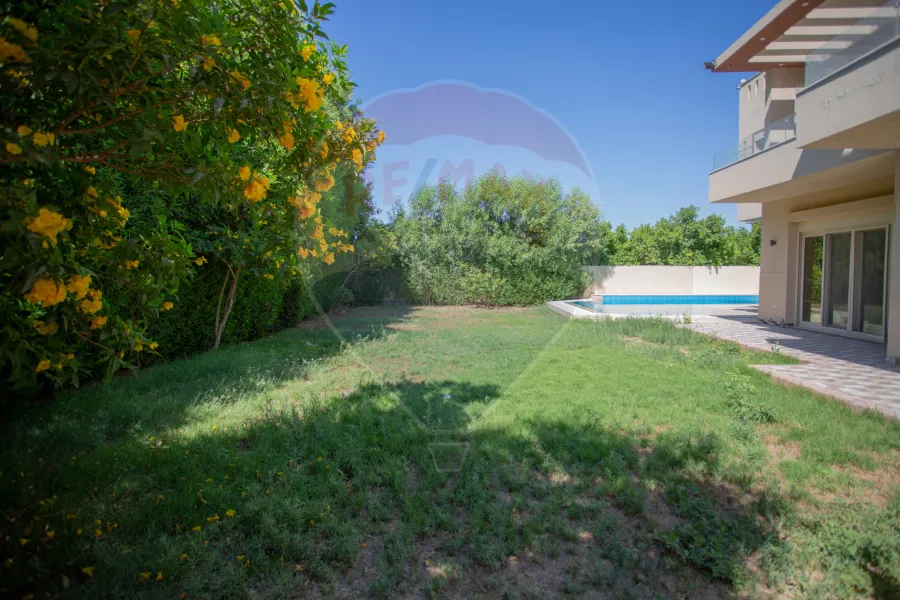 Villa for sale 600 m King Mariout (Al-Mashtal St.)