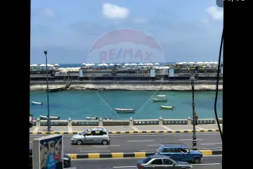 Apartment for sale 140 m Gleem (on the sea)