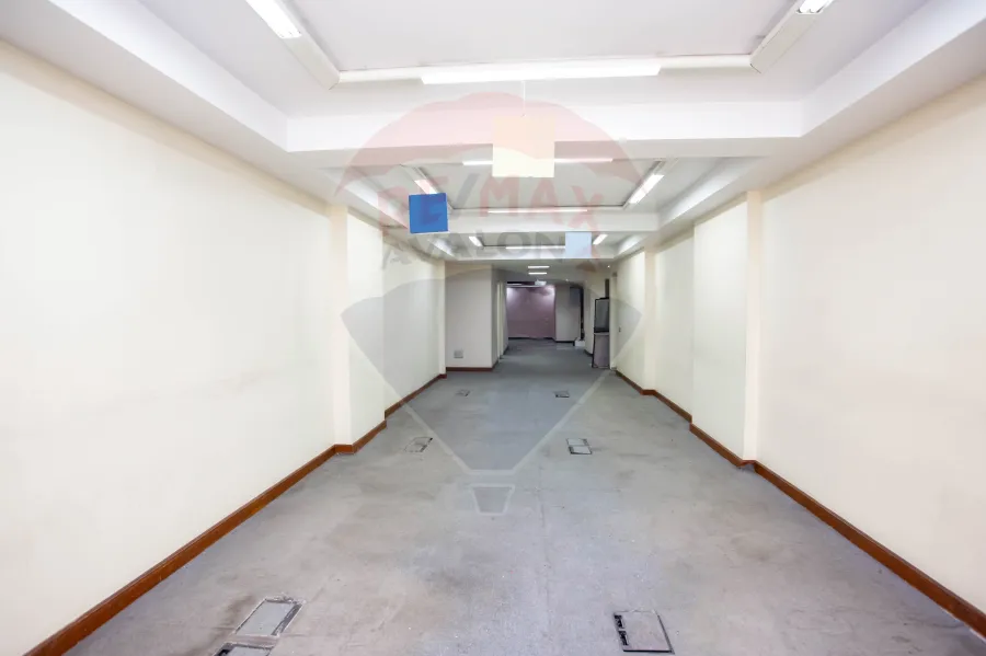 Administrative unit for sale 370 m Smouha (Fawzy Moaaz st.)