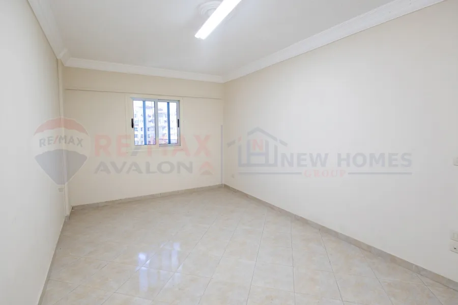 Apartment for sale 200 m Ibrahimiya (steps from Sporting Club)