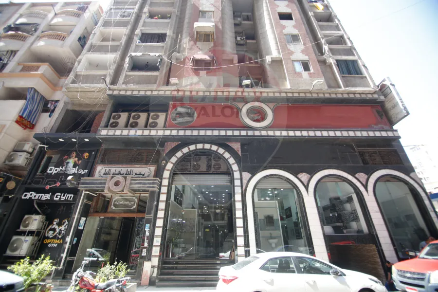 Commercial store for sale 2,200 m Al-Syouf (Gamila Bouhraid St.)