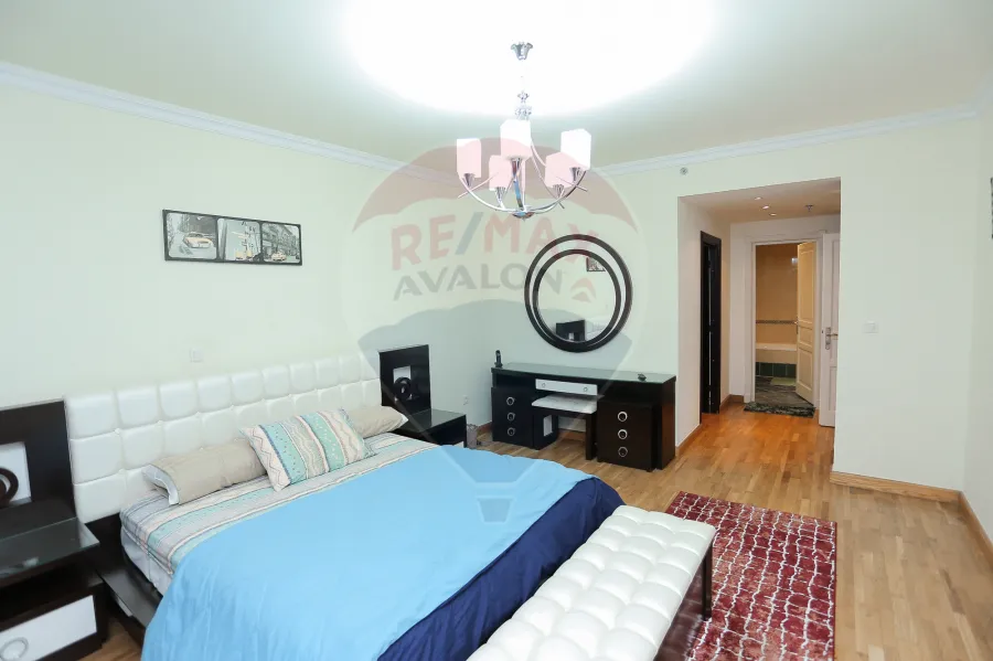 Apartment for rent 295 m San Stefano (Four Season Towers)