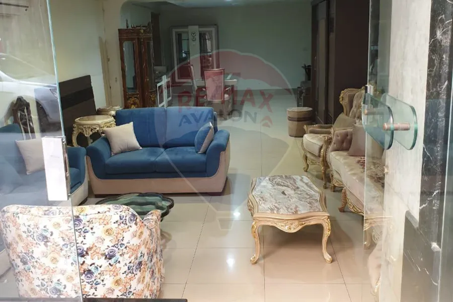 comercial shop + up flor for sale 180 m Al-Ataren