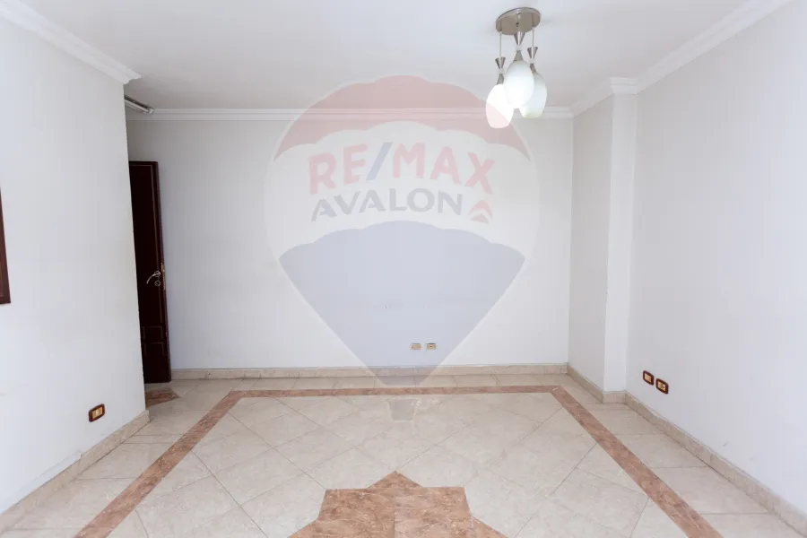Administrative apartment for sale 111 m Smouha (Fawzy Moaz St.)