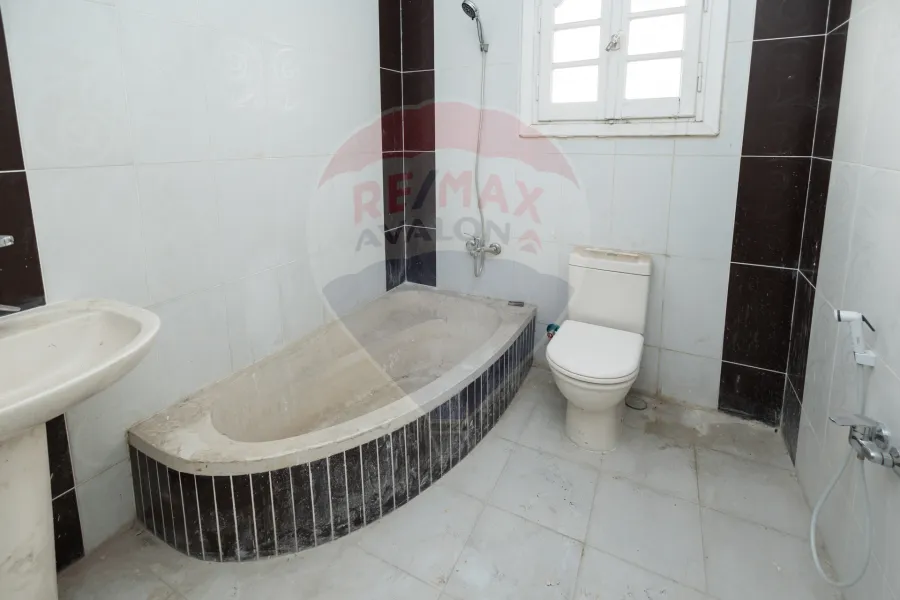 Apartment for sale 240 m Louran (Abu Qir st. directly)