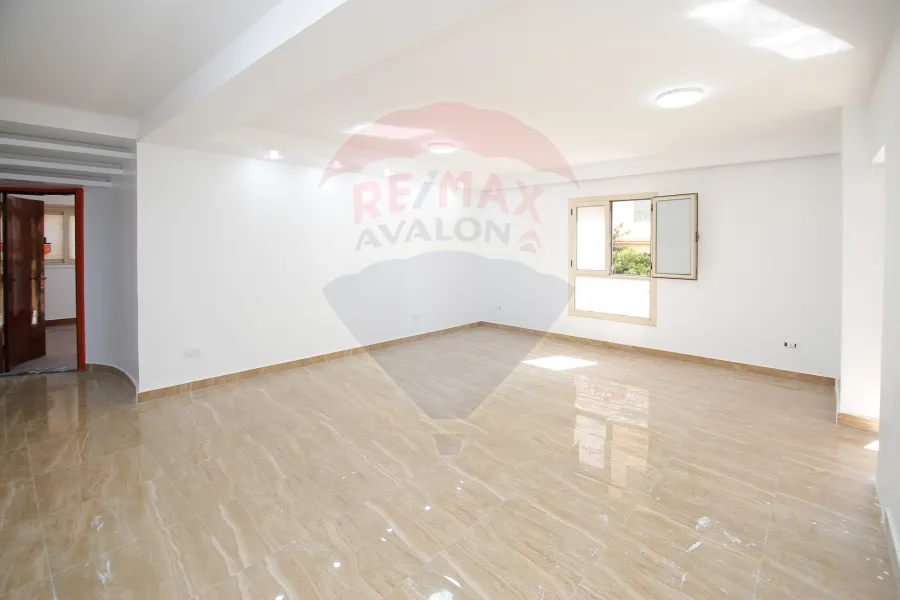 Apartment for sale 300 m Kafr Abdo (Qaradhi st)