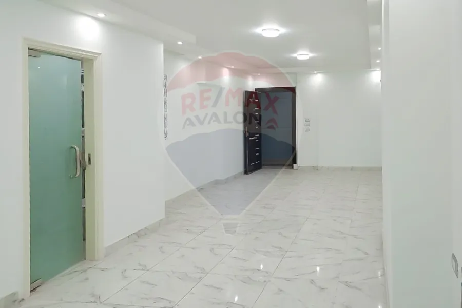 Adminstrative unit for rent 100 m Smouha (Mostafa Kamel St.)