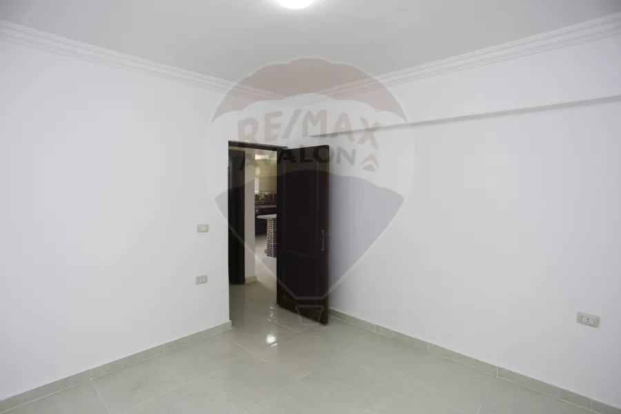 Stand alone ground chalet with garden for sale (Reem El Fala) 105 m