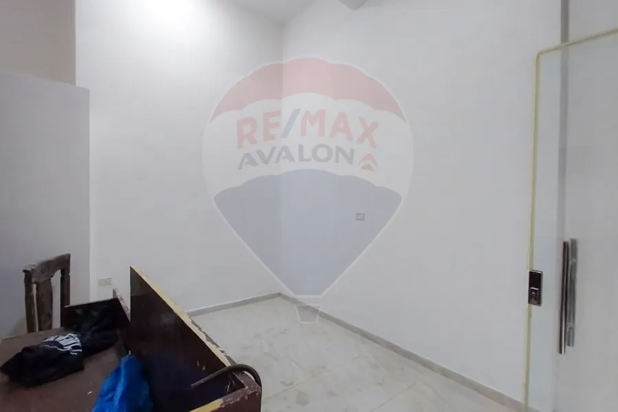 Commercial shop for rent 25 m Zezinia (Behind Ibrahim Al-Attar St.)