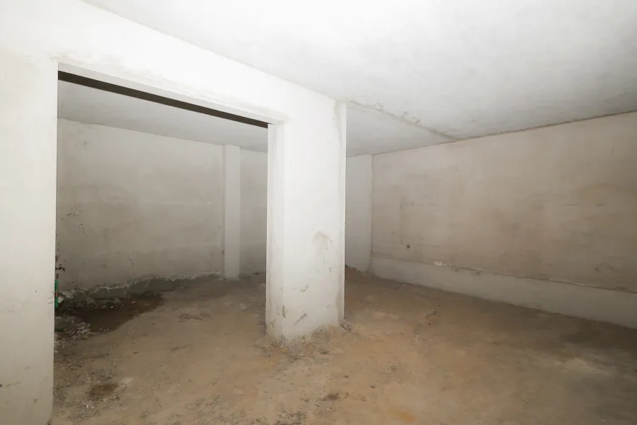 Commercial shop for sale 83 m Louran ( Omar Mokhtar st. )