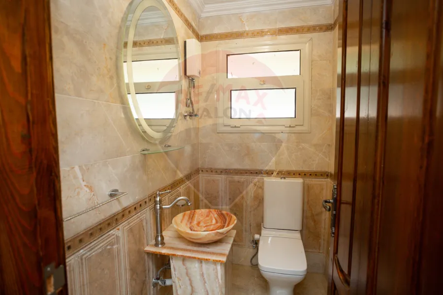 Villa for sale 530 m King mariout (Lakeside Paradise compound)