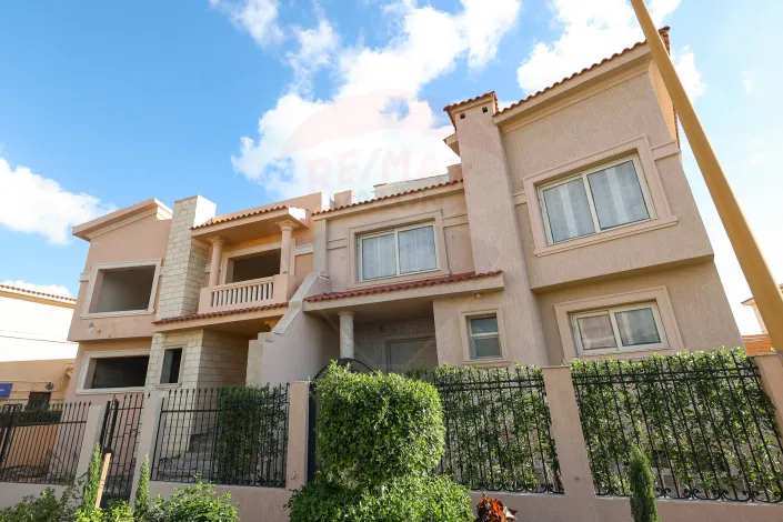 Twin House Villa for sale King Mariout (Alex West - Antoniadis area) 405 m