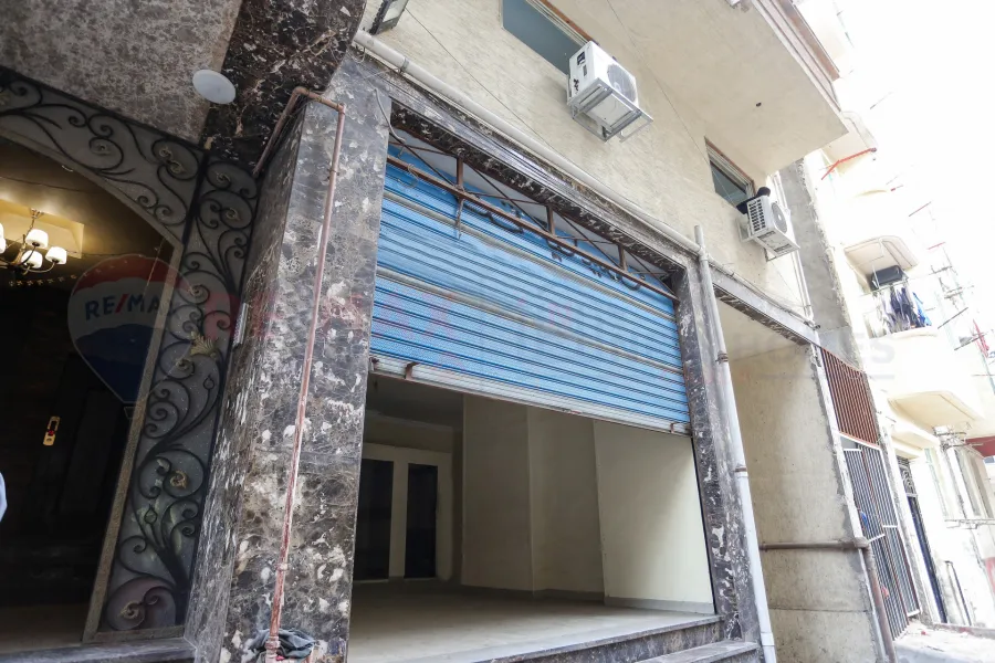 Shop for rent 43 m Al-Ibrahimia (second number from Abu Qir st.)