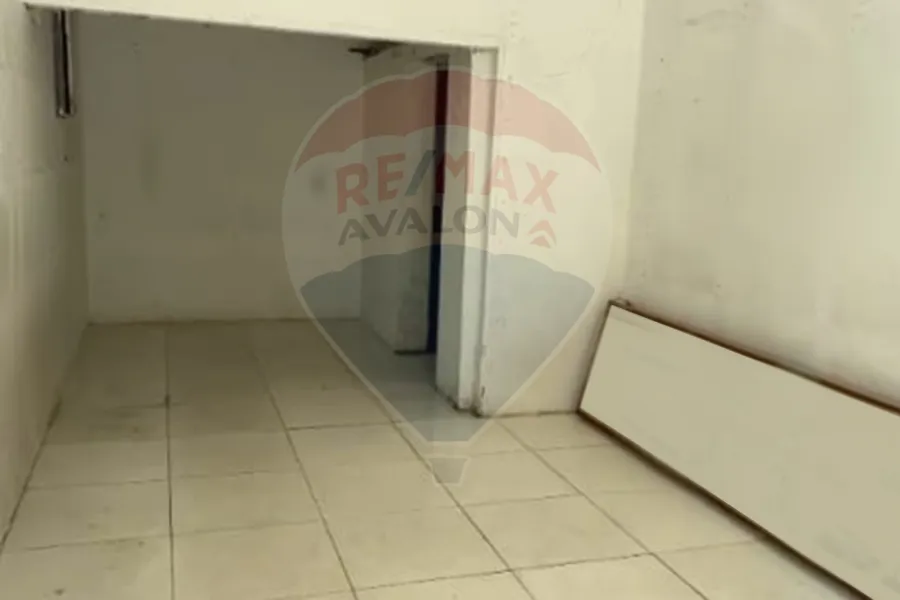 Shop for rent 30 m Smouha (Pharmacists Towers)