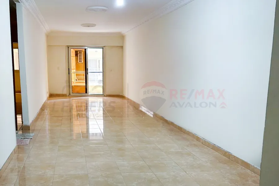 Apartment for sale 140 m Sidi Gaber (next to Sidi Gaber Military Hospital)