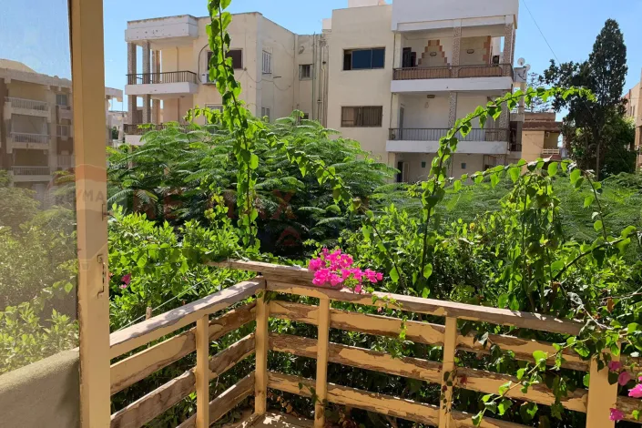 Apartment for sale 130 m Maamoura Beach (Sief Wanli St)