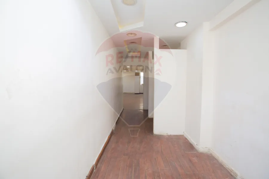 Administrative apartment for rent 70 m Louran (Abu Qir St.) - 20,000 EGP monthly