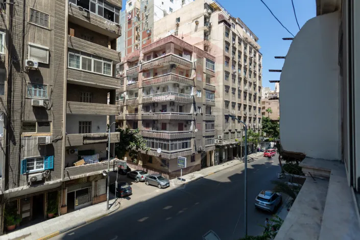 Administrative apartment for rent furnished 220 m in Janaklis (Al-Hurriya Road)