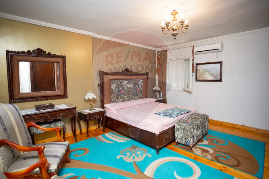Furnished apartment for sale 240 m Al-Hay Al-Latiny (Steps from Fouad main St.)