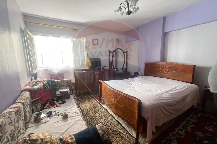 Apartment for sale 150 m Moharam Bek (El Rassafa St)