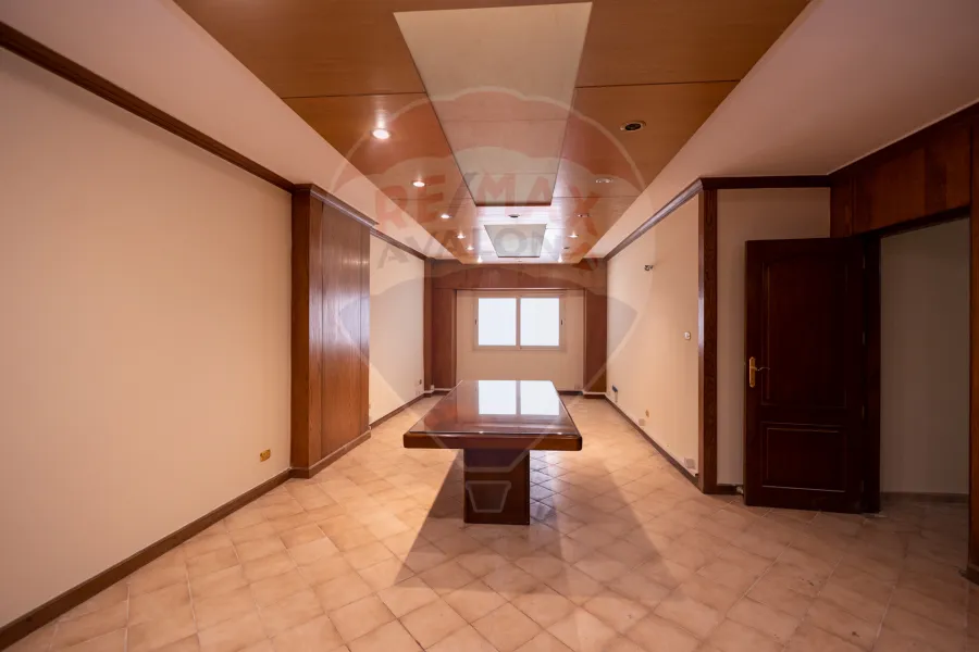 Apartment for rent 217 m Louran (directly on the tram)