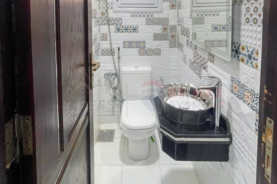 Furnished apartment for rent 100 m Smouha (in front of Zahran Mall)