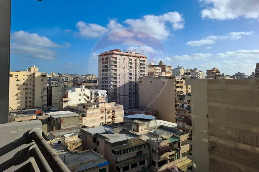 شقة للبيع 225 م  ستانلي (خطوات من البحر )
