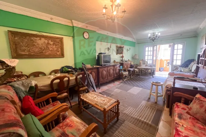 Apartment for sale 150 m Moharam Bek (El Rassafa St)