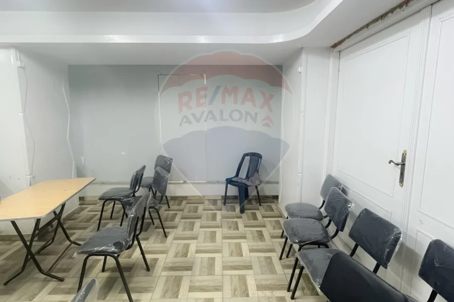 Mezzan for sale 400 m Al Ibrahimiyah (Abd El-Moneim Sanad St)