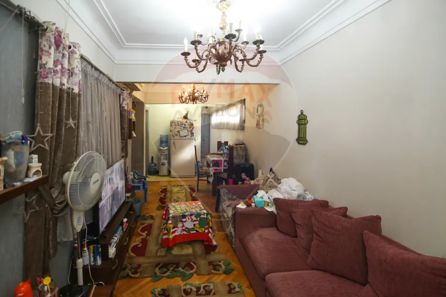 Apartment for sale 300 m Sidi Gaber (steps from the sea)