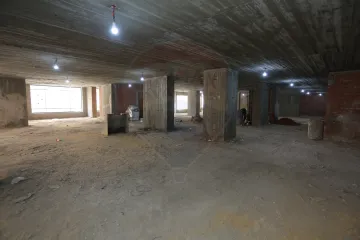 Mezzanine for rent 770 m San Stefano (directly on the tram)