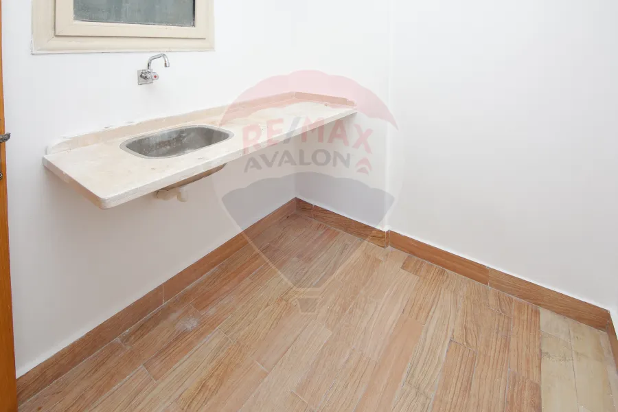 Apartment for sale 300 m Kafr Abdo (Qaradhi st)