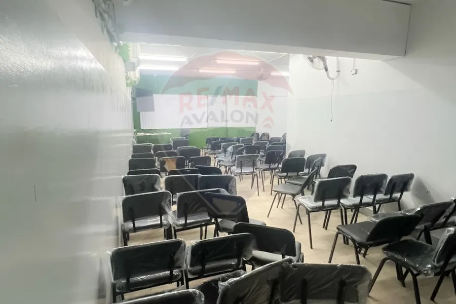 Mezzan for sale 400 m Al Ibrahimiyah (Abd El-Moneim Sanad St)