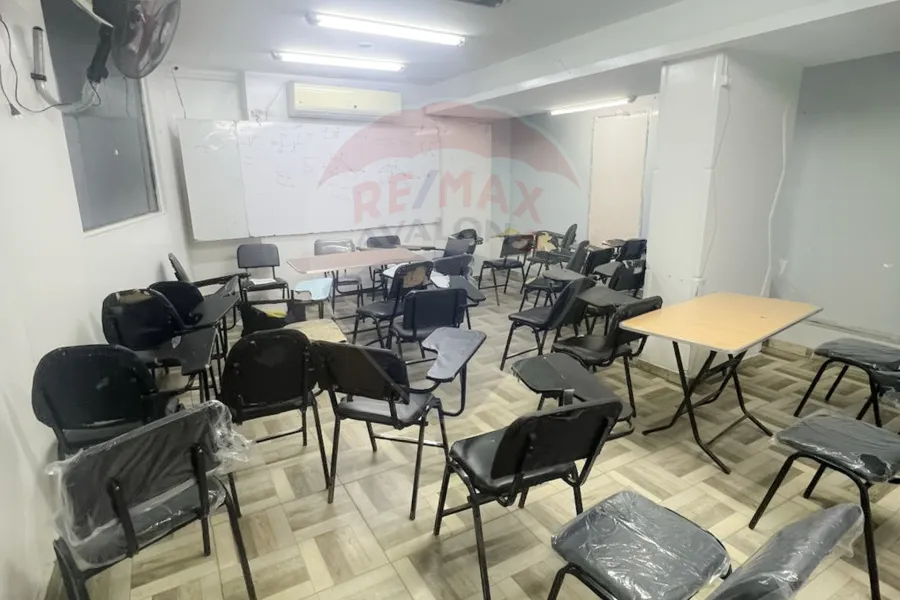 Mezzan for sale 400 m Al Ibrahimiyah (Abd El-Moneim Sanad St)
