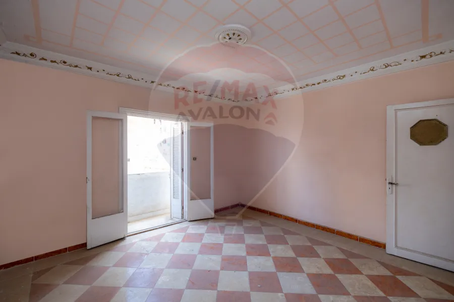 Apartment for sale in Victoria (steps from Abdel Salam Aref St. - and Taiba Hospital)